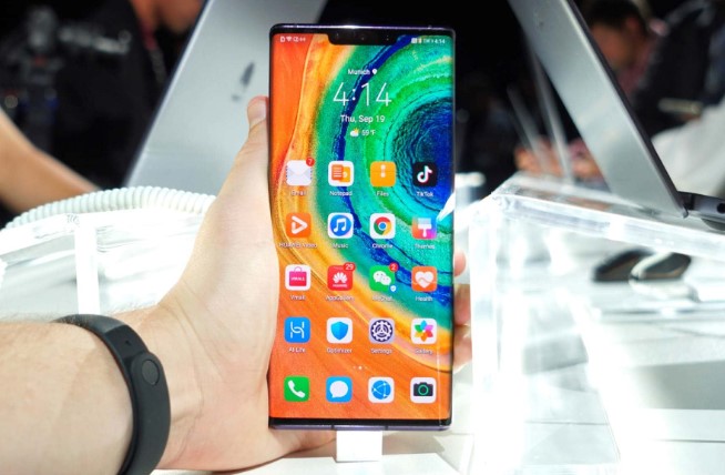 Huawei заплатить великі гроші всім власникам смартфонів