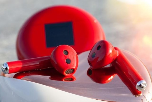 Бездротові навушники FreeBuds 3 у червоному кольорі   до Дня святого Валентина