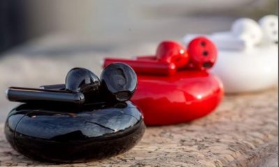 Бездротові навушники FreeBuds 3 у червоному кольорі  до Дня святого Валентина