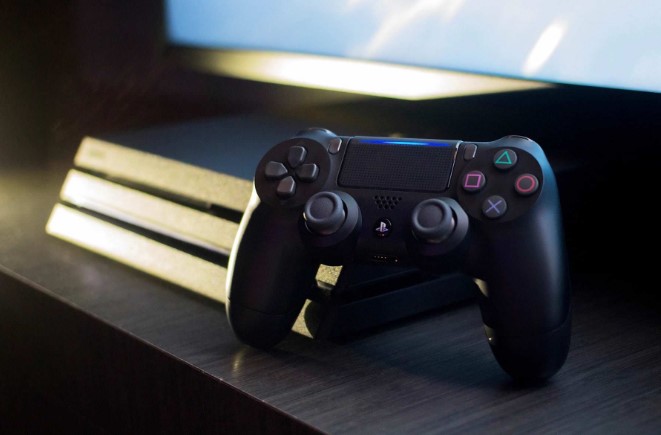 Sony обрушила в два рази світову ціну PlayStation 4