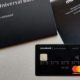 PrivatBank або Monobank: яку кредитну карту вибрати