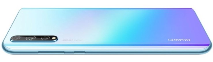 В Україні скоро стартують продажі смартфона Huawei P smart S з OLED дисплеєм і ціною 5800 грн