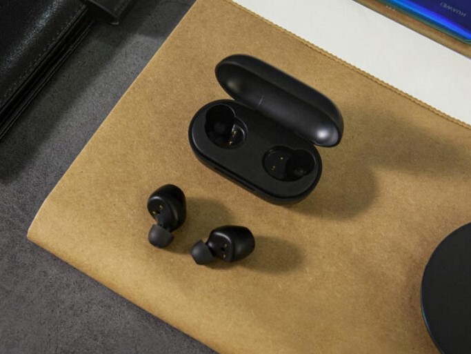 Xiaomi презентували бездротові навушники з активним шумодавом за 1000 гривень