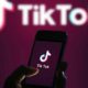 Популярну соціальну мережу TikTok хочуть заборонити