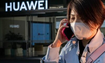 Смартфони Huawei почали масово скуповувати
