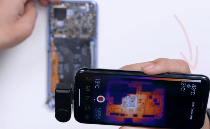 Розбирання Xiaomi Mi 11 - багато міді і на жаль, не найкращі динаміки