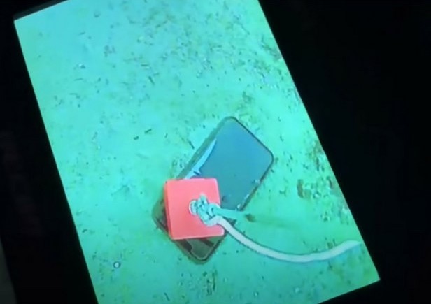 iPhone 11 Pro пролежав в замерзлому озері місяць і вижив