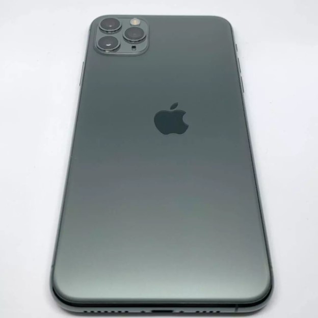 iPhone з рідкісним браком продали за 75673 гривень