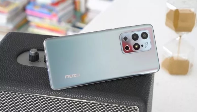 Meizu 18 mini отримає 5.9 "екран і Snapdragon 888