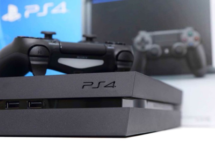 Sony обрушить ціну ігрової консолі PlayStation 4 в два рази по всьому світу