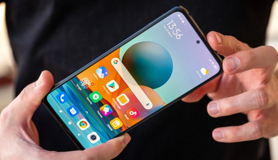 Xiaomi знімає продажів популярний смартфон 2021 року