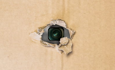 Як знайти приховану камеру в готелі або орендованій квартирі