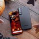 Смартфон Samsung Galaxy S22 показали на відео до офіційного анонсу