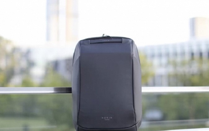 Xiaomi представила рюкзак із вбудованим вентилятором