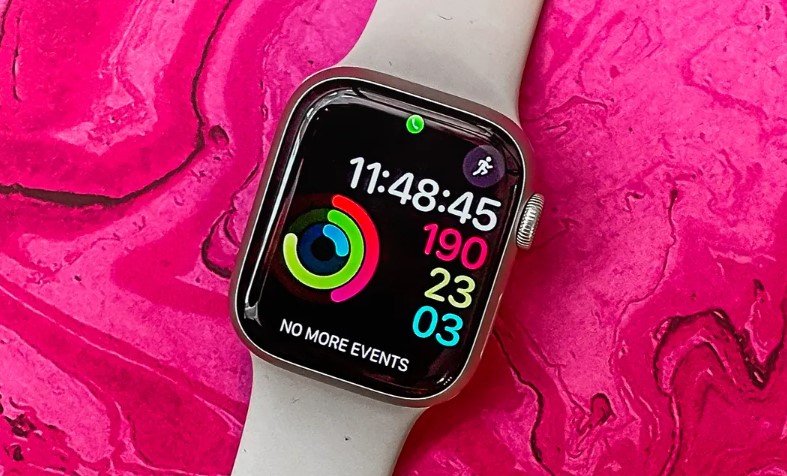Apple Watch Series 7 обвалився в ціні до рекодно низького рівня