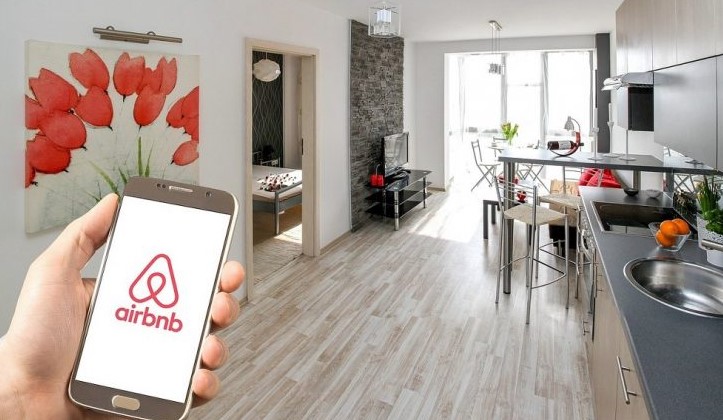 UFU та Airbnb надає безкоштовним тимчасовим житлом в Європі