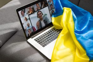 Provaydery pochaly proponuvaty optychnyy internet bez svitla v kvartyry