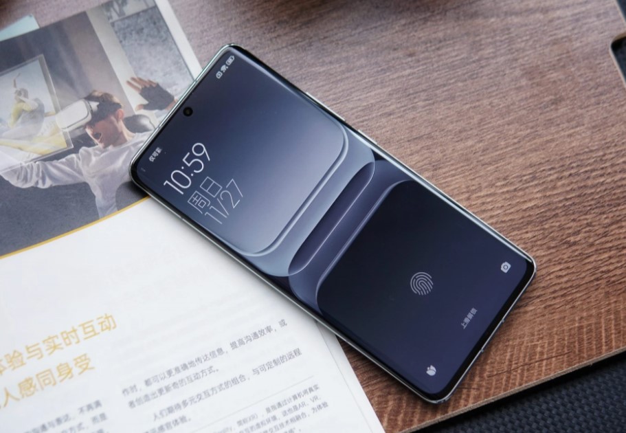 Xiaomi 13 став рекордсменом у сегменті Android смартфонів