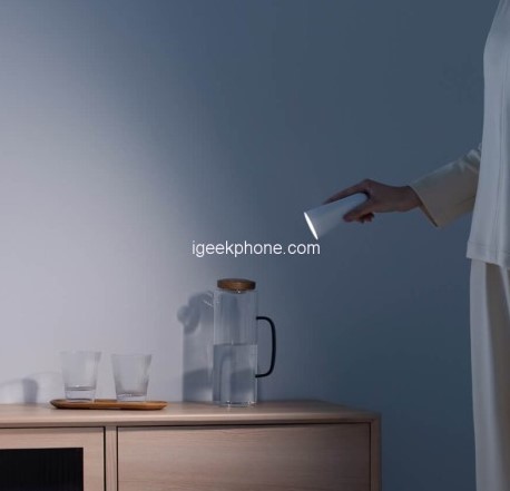 Xiaomi представила автономний світильник-трансформер за 11 доларів