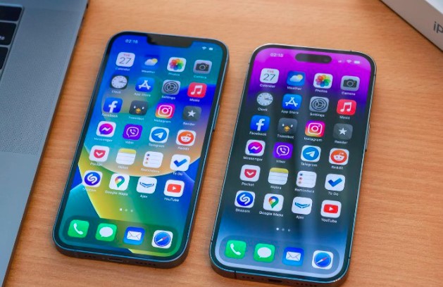 ПриватБанк розігрує нові Iphone 15 : умови акції