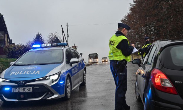 Водії у Польщі почали уникати штрафів, перекладаючи провину на українців