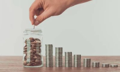 Гривневі депозити в Україні стають збитковими: яку валюту краще тримати в банку