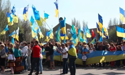 Патріоти за кордоном: скандальне соціальне опитування чоловіків, яке шириться мережею