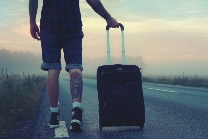 Виїзд чоловіків за кордон: можливі пом'якшення правил