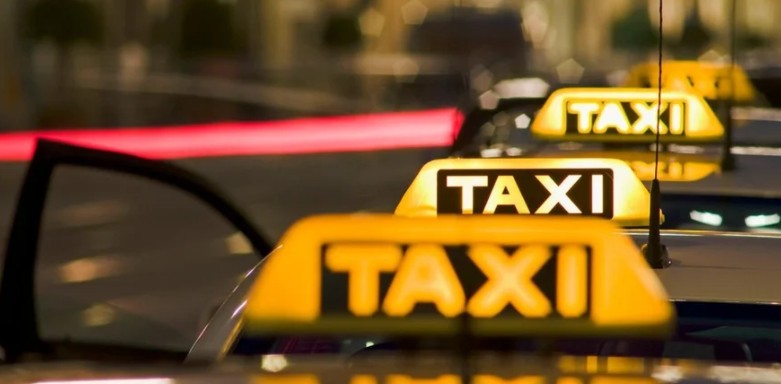 В Україні водіям уже почали виписувати штрафи за відмову спілкуватися державною мовою.