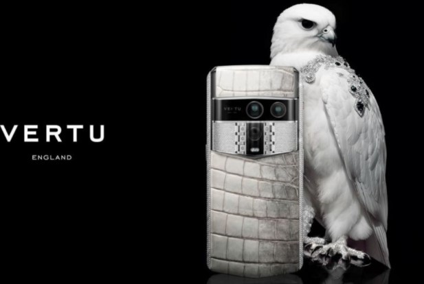 Повернення легенди: Vertu представила смартфон Agent Q за 6000 доларів