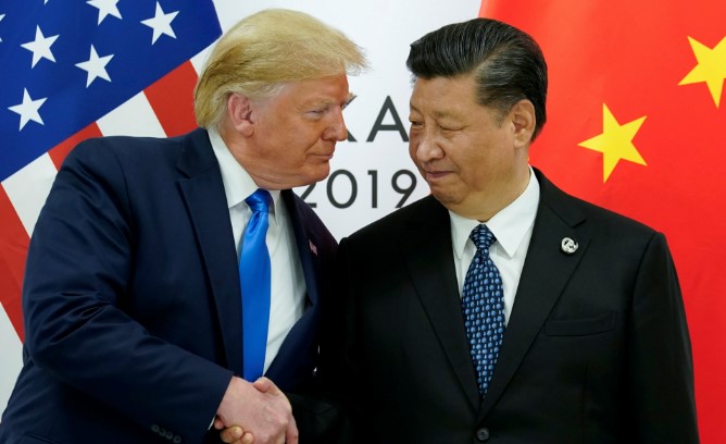 Трамп і Сі Цзіньпін провели півторагодинну зустріч: Москва буде знищина фінансово