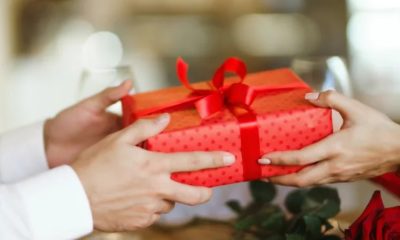 Пенсіонерам роздадуть святкові солодкі набори: поспішайте подати заявку