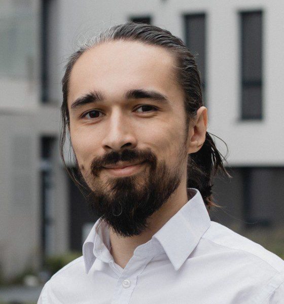 Технології постійно розвиваються, і щоб залишатися конкурентоспроможним, бізнесу необхідно збирати та обробляти великі обсяги даних. А отже, потрібно забезпечити їхню безпеку. Ігор Маловиця, CTO Out of the Box Systems, ментор з Rust, розповів, чому мова програмування Rust — ідеальний вибір для побудови складних, надійних