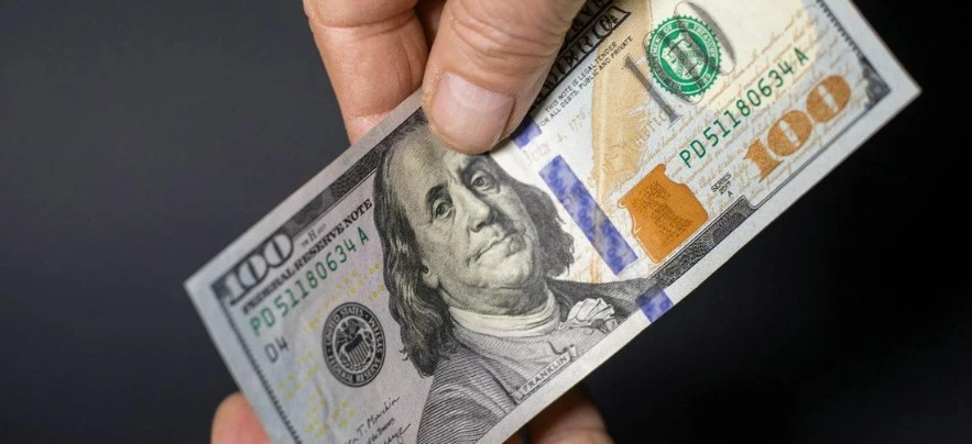 Чи може долар подорожчати до 50 гривень: оприлюднено прогноз на найближчі два роки