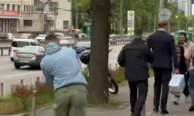 Скандал після суду: в експосадовця команди Єрмака кинули яйцем просто посеред вулиці